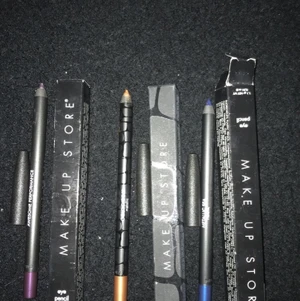 MAKE UP STORE EYE PENCIL - Helt nya ! (endast guldiga testad ). Alla 3 för 275kr , 1 för 100kr  