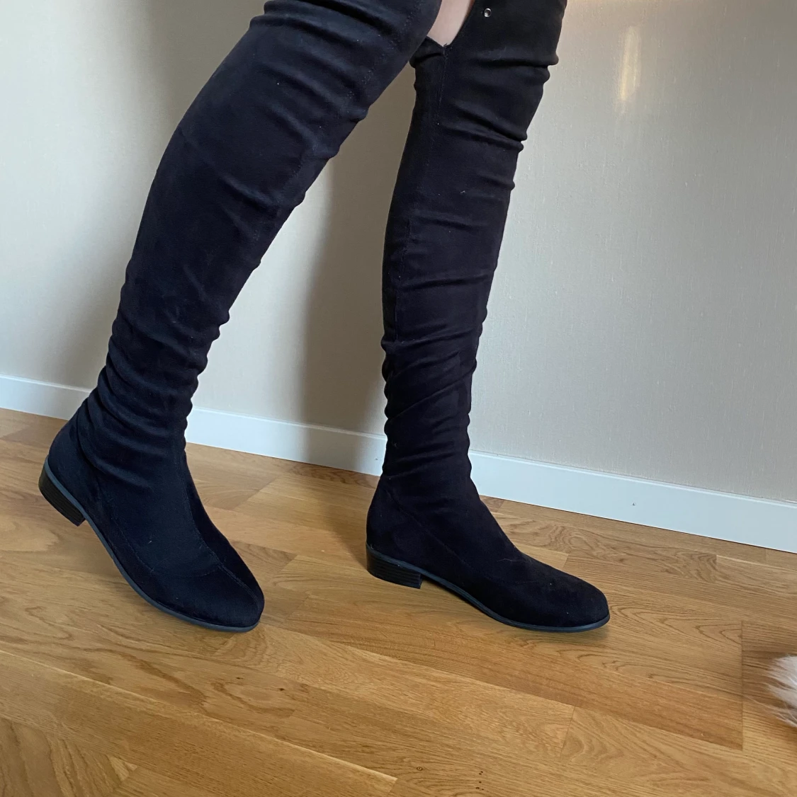 Lårhöga stövlar - 91