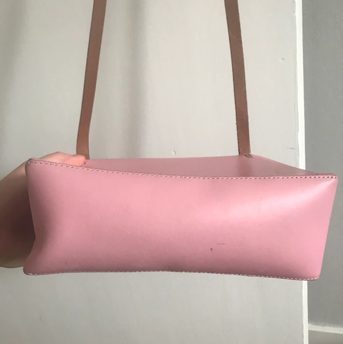 Rosa handväska COS - 91