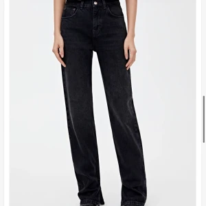 Jeans med slits  - Slutsålda överallt