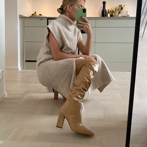 Skor  - Aldrig använda. Frakt tillkommer 66kr 