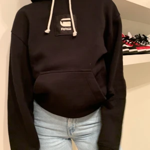 G-star hoodie - Oversized hoodie, knappt använd, xs i killstorlek. Köparen står för frakt🤍