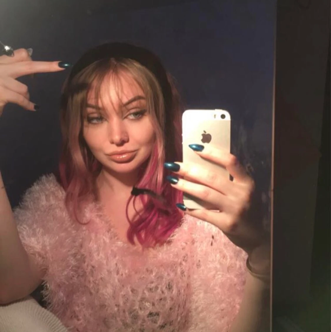 Rosa fluffig poncho - 90