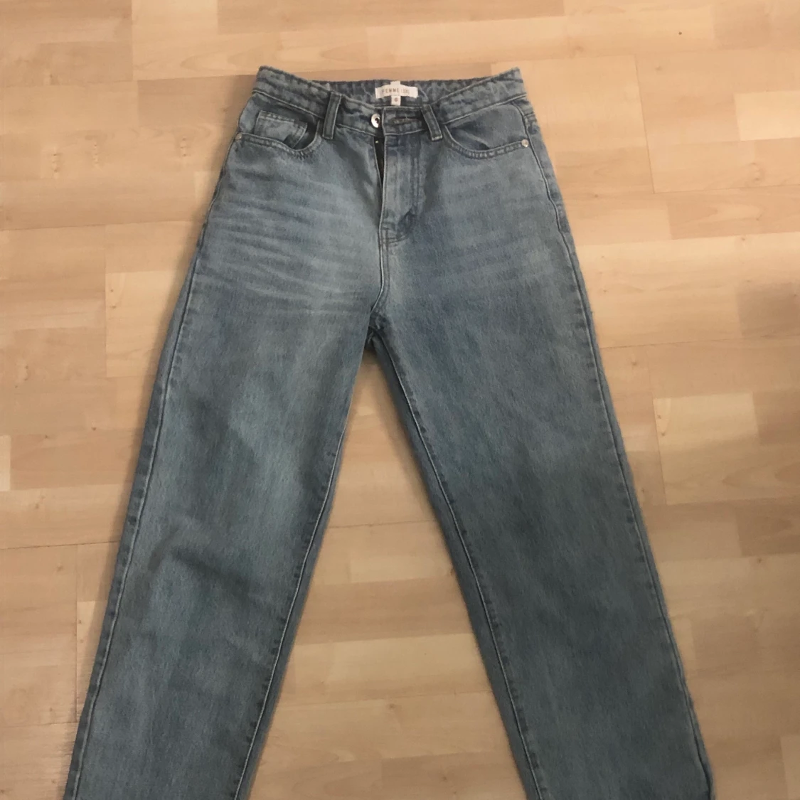 Raka jeans med slits från asos  - 90