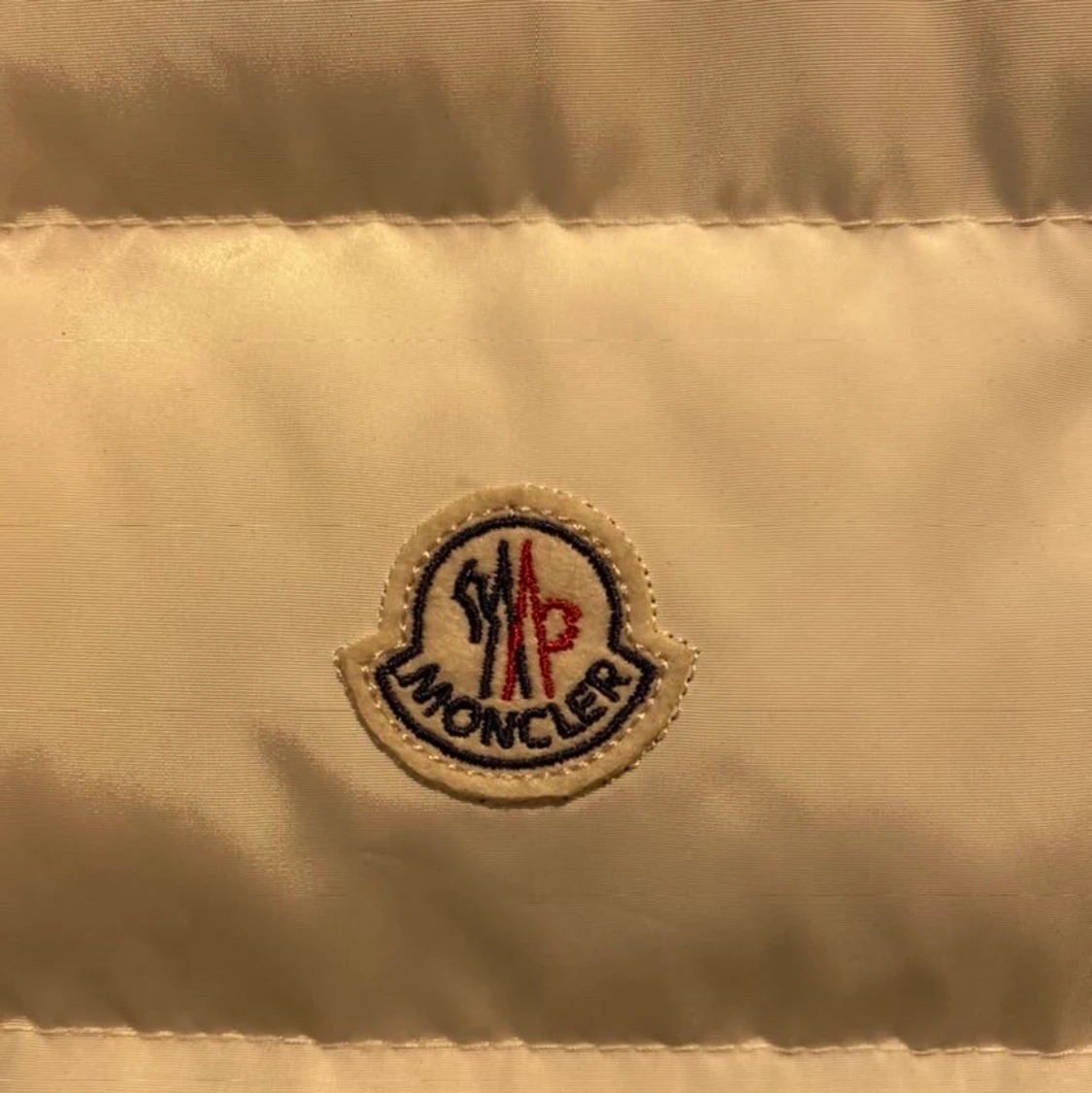Väst moncler   - 90