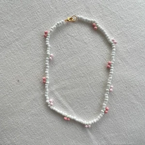 Halsband - Handgjort 