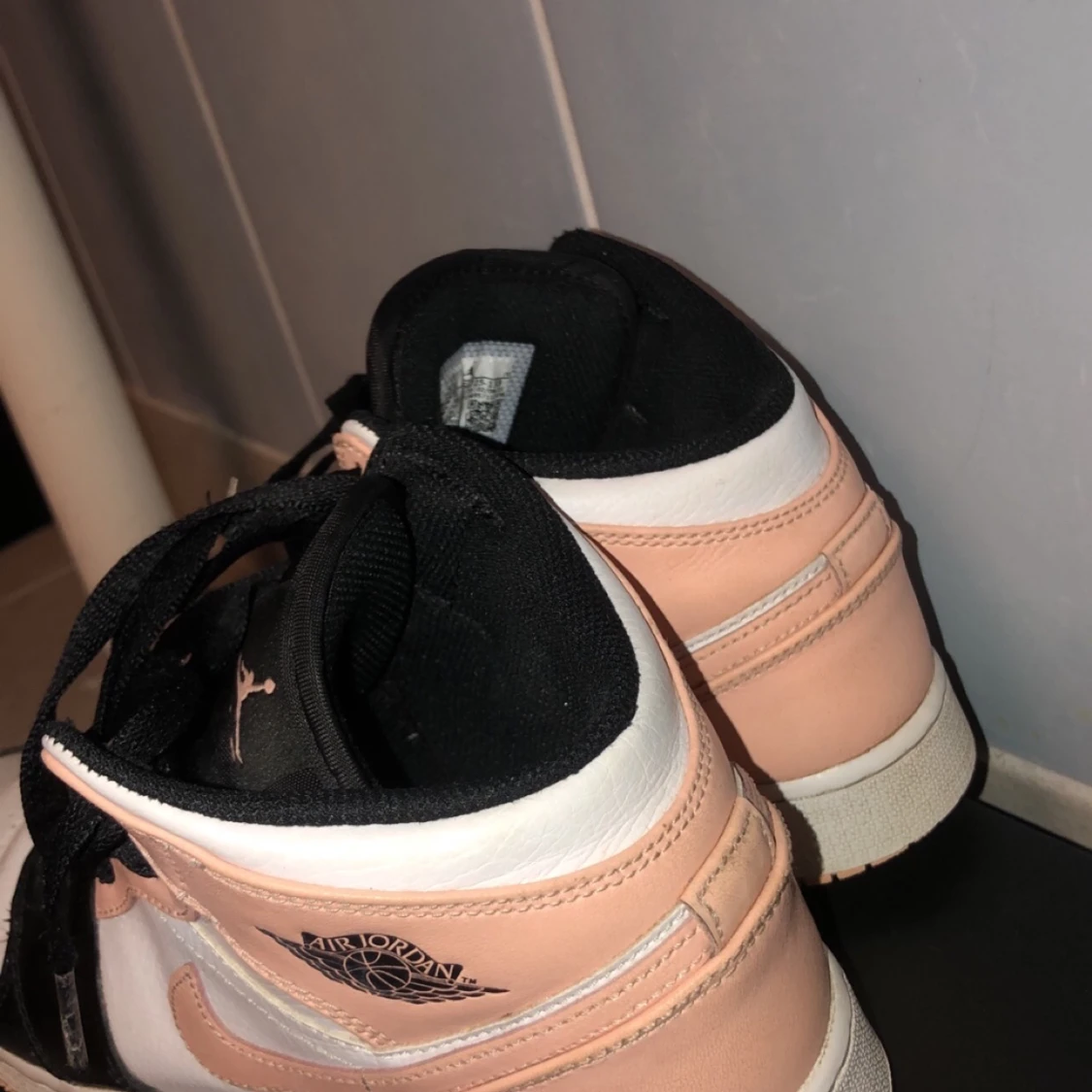 Air jordans mid  - 91