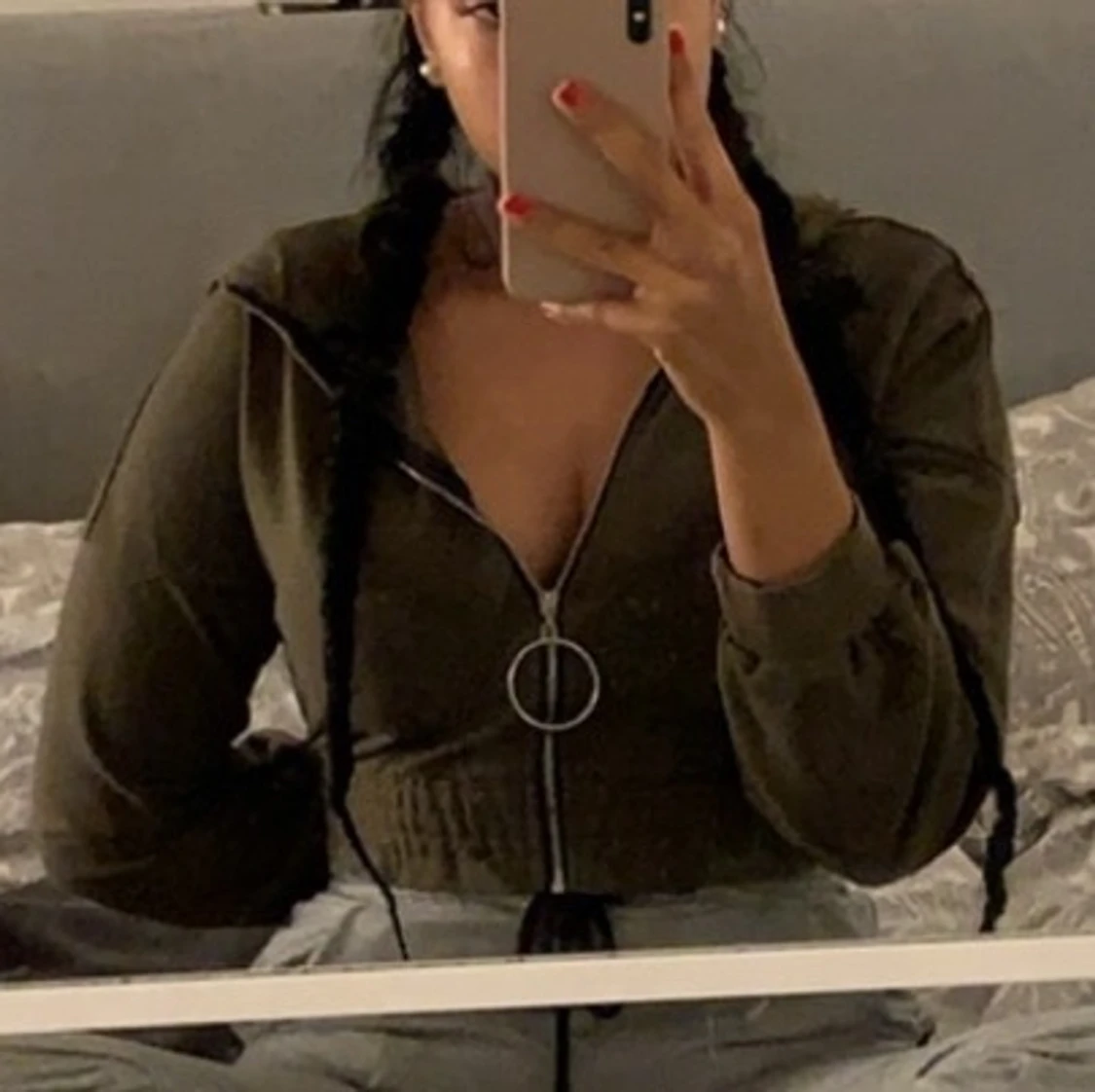 Kortare grön tröja  - 90