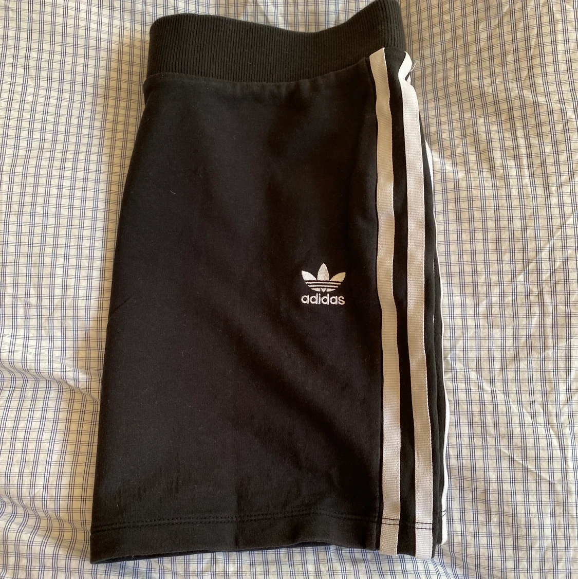 Adidas kjol - använd fåtal ggr