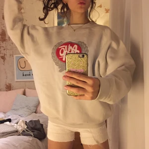 Tröja  - Super fin och super mjuk tröja. Dunder skick! Den är ljus beers. Sitter härligt på