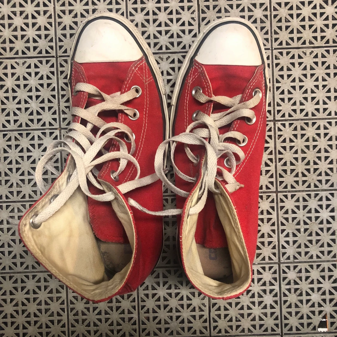 Röda converse 38 - 91