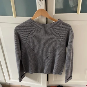 Stickadtröja - Superfin stickad tröja som inte kommer till användning