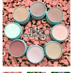 Akrylnaglar kit  - Säljer bara allt tillsammans, 8 st acryl + 1 clear från nagelgiganten, 2 st fulla acrylvätskor. nypris 1799 säljer för 799+ frakt