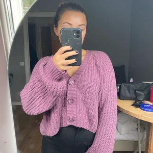 Kofta - Kofta från Pull&Bear. Använd ett fåtal gånger. Storlek xs. 