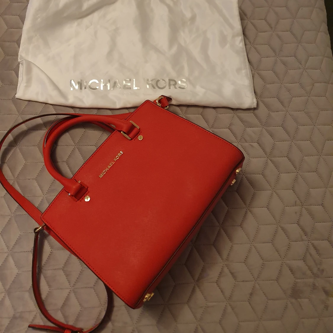 michael kors väska  - 90