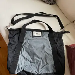 Superfin väska från day et Birger Mikkelsen. Har använt den ett fåtal gånger.🌸