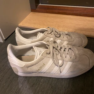 Adidas gazelle sneakers  - Adidas gazelle sneakers storlek 37,5 