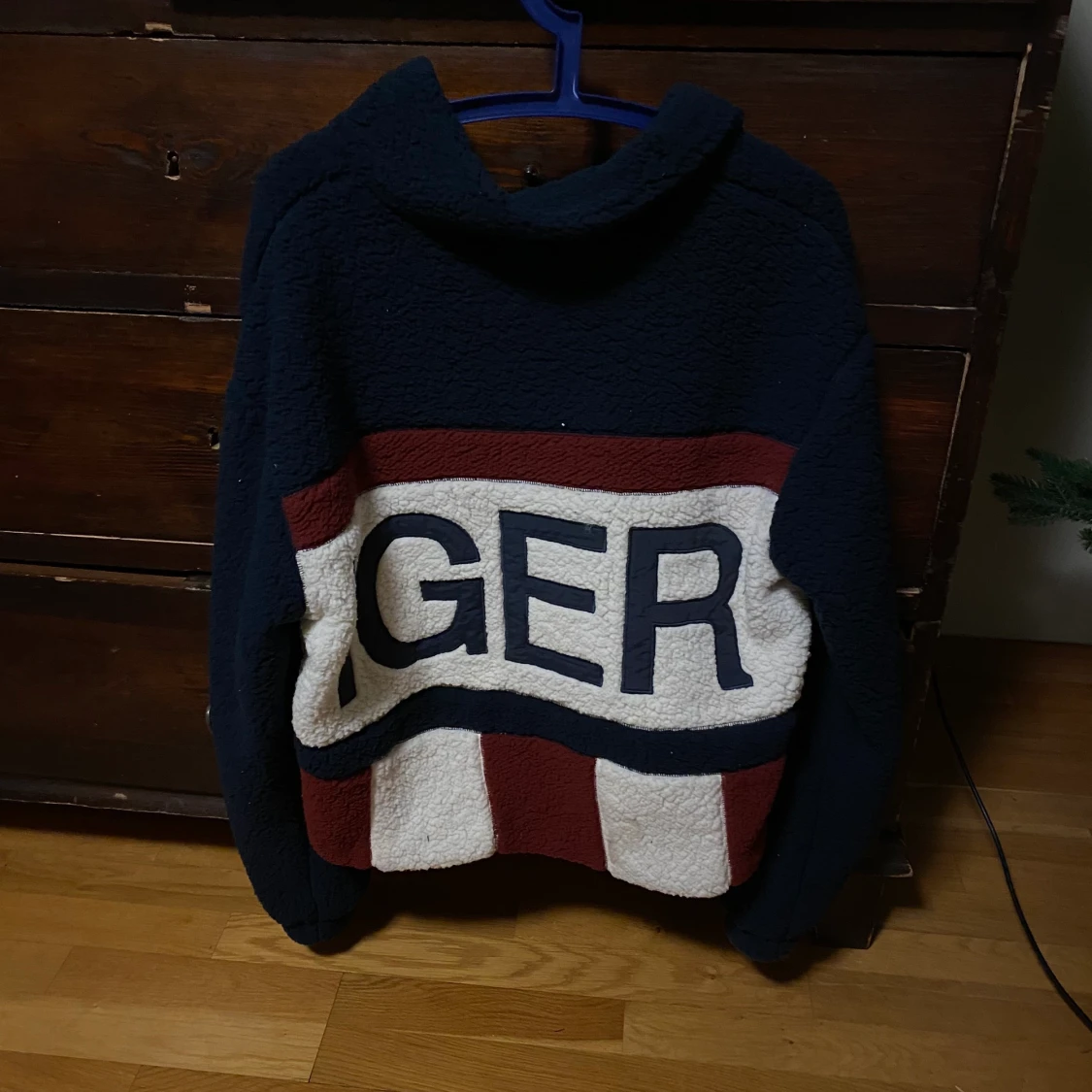 Tommy Hilfiger tröja storlek M - 90