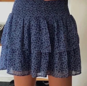 Kappahl  - En kjol från Kappahl. Bara haft på mig 1 gång 