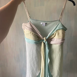 Linne - Säljer fett superfina linne, passar s och m. Skriv för med bilder.☺️