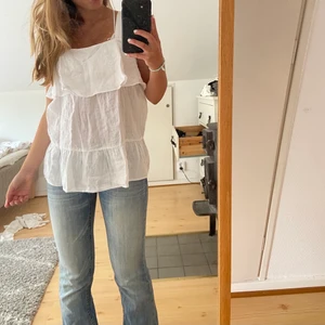 Zara topp - Säljer denna super söta toppen från zara🥰🥰