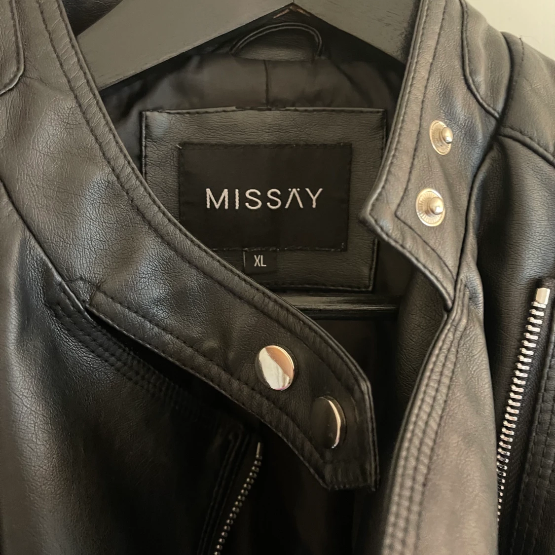 MISSAY skinnjacka strl XL