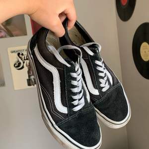 Old skool vans 