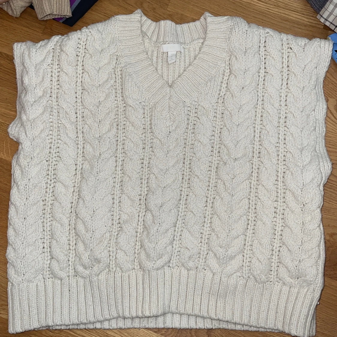 Stickad väst