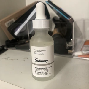 The ordinary niacinamide serum - oanvänd niacinamide + zink serum från the ordinary