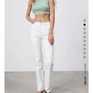 Vita jeans🤍 - Säljer mina vita jeans från zara då de är för små för mig. Har endast används 1 gång och är i nyskick🤍