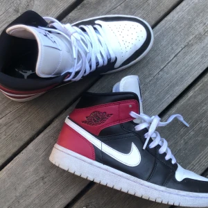 Jordan 1  - Säljer dessa jordans då de inte används längre, kontakta mig privat för fler bilder 💓 de är i väldigt bra skick!!