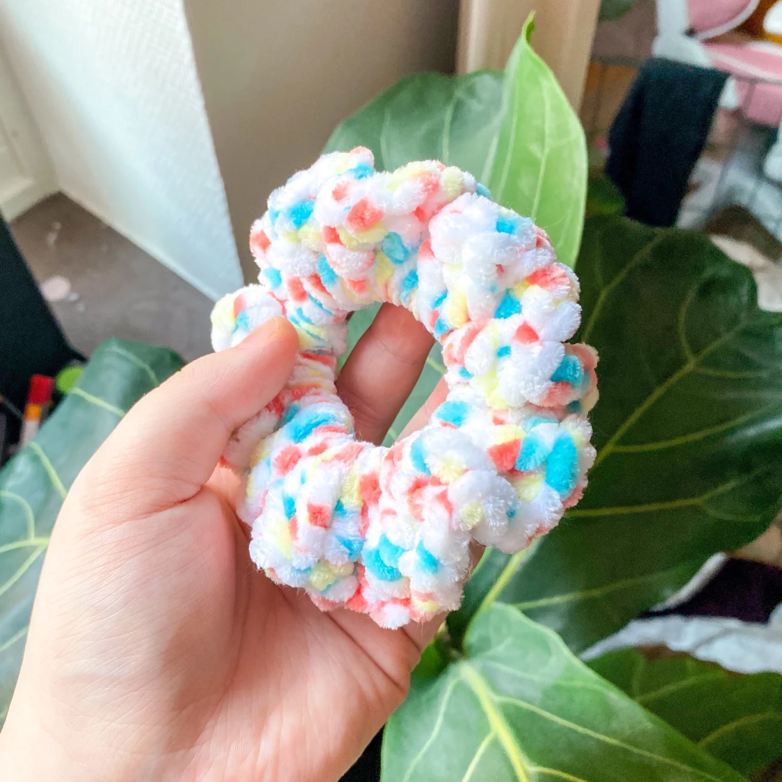 Mjuk virkad scrunchie💕 - 90