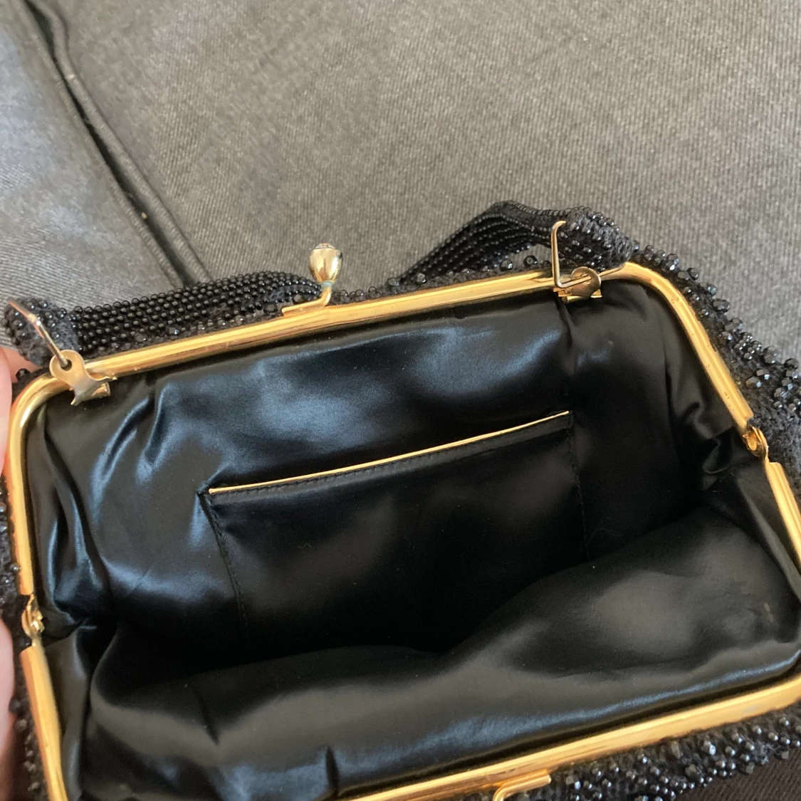 Svart väska  - 91