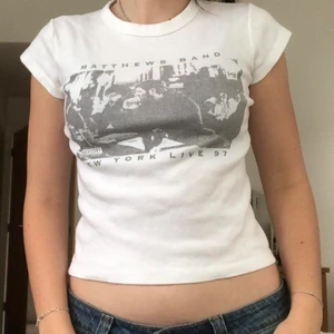 Graphic t-shirt - Matthews band T-shirt från brandy Melville, sparsamt använd 🤍