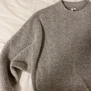 Fluffy knit from Gina tricot  - Selling this knitwear which has been used but still is in good condition and cosy! It’s a bit oversized 