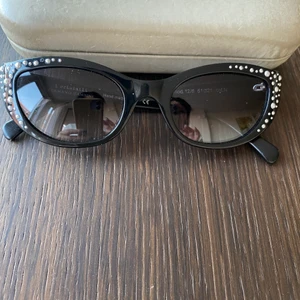 Solglasögon 😎  - Germano Gambino ” i cristalli” solglasögon från Firenze Italien……jättebra skick 😎😎😎😎😎😎😎 eye cat form 🖤🖤🖤🖤🖤🖤🖤 pris 149€ …… sälja för att det kommer inte att använda 
