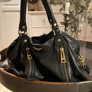 Zadig sunny bag💕 - Säljer min fina vintage sunny Zadig, ENDAST VID BRA BUD!! Kom gärna med bud🥰💕Kolla även in mina andra anonsser! 