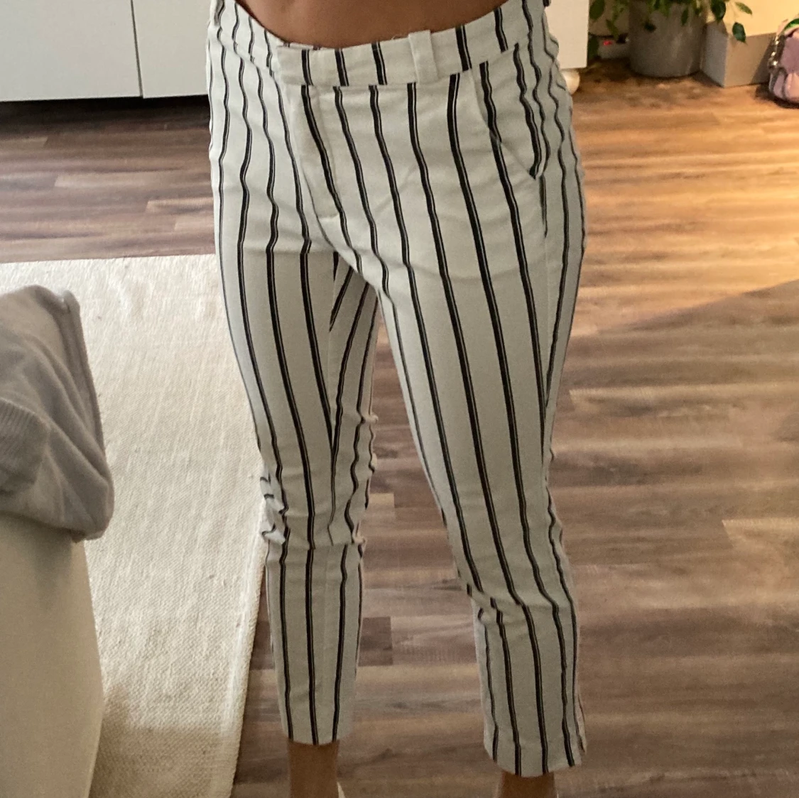 Randiga kostymbyxor från mango - 91