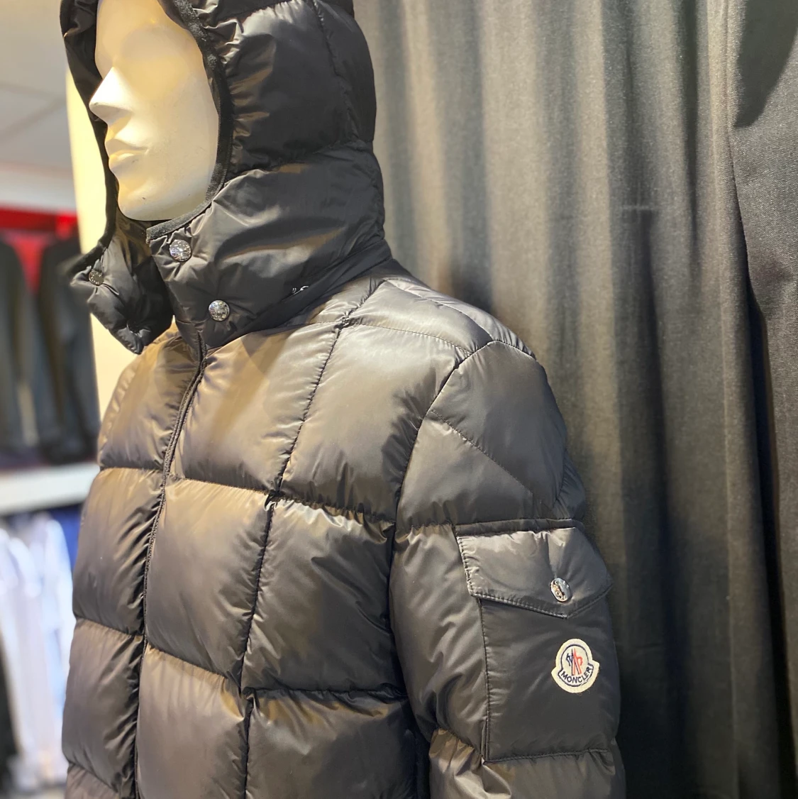 Moncler jacka  - 90