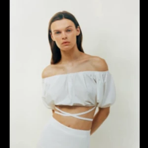 Zara top - Size small 
