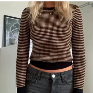 Tröja - Lägger ut igen pga oseriös köpare! Helt ny med prislapp kvar. Köp direkt för 200kr inklusive frakt!!❤️