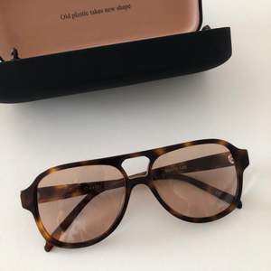 Supersnygga Gelo Cinnamon solglasögon från Corlin Eyewear 😎💘💕💞💓 Sparsamt använda ✨