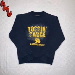 Vintage Sweatshirt  - Vintage Sweatshirt.                                                                     Size tag S                                                                                Fits like M                                                                               Skick 10/10                                                                       Modellen är 185cm lång. Mer finns på sidan, skriv vid ytterligare frågor eller funderingar♻️🔌 Priser går alltid att diskuteras!