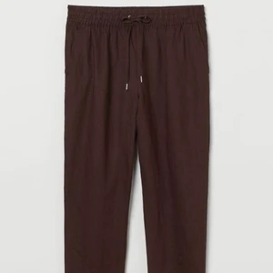 Linnebyxor  - Säljer dessa snygga bruna linnebyxor från hm. Använda endast en gång! 💕💕