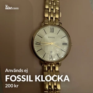 Fossil klocka  - Måste endast byta batteri men om ni vill att jag ska göra de måste ni betala extra