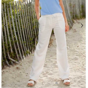 Linnebyxor - Ett par jätte fina linne byxor från Bonprix❤️ Helt oanvända och förstora (jag är ungefär 158)  knapp och dragkedja i midjan och går att dra åt mycket ❤️  !!SKRIV FÖR MÅTT!! 