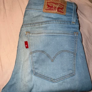 Levi’s jeans dam - Super skinny jeans 710 från Levi’s i storleken 24