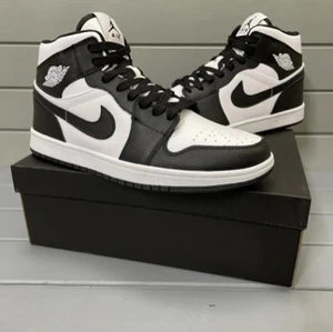 Ex. NIKE. size 36-43 - Upper - leather.  Perfect quality.  