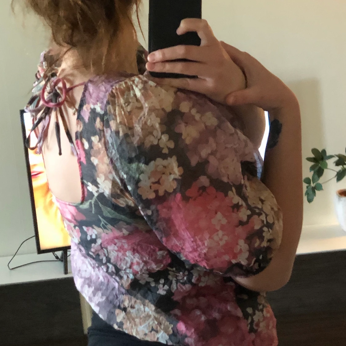 Blommig blus med puffärm från H&M! Stl XS - 91