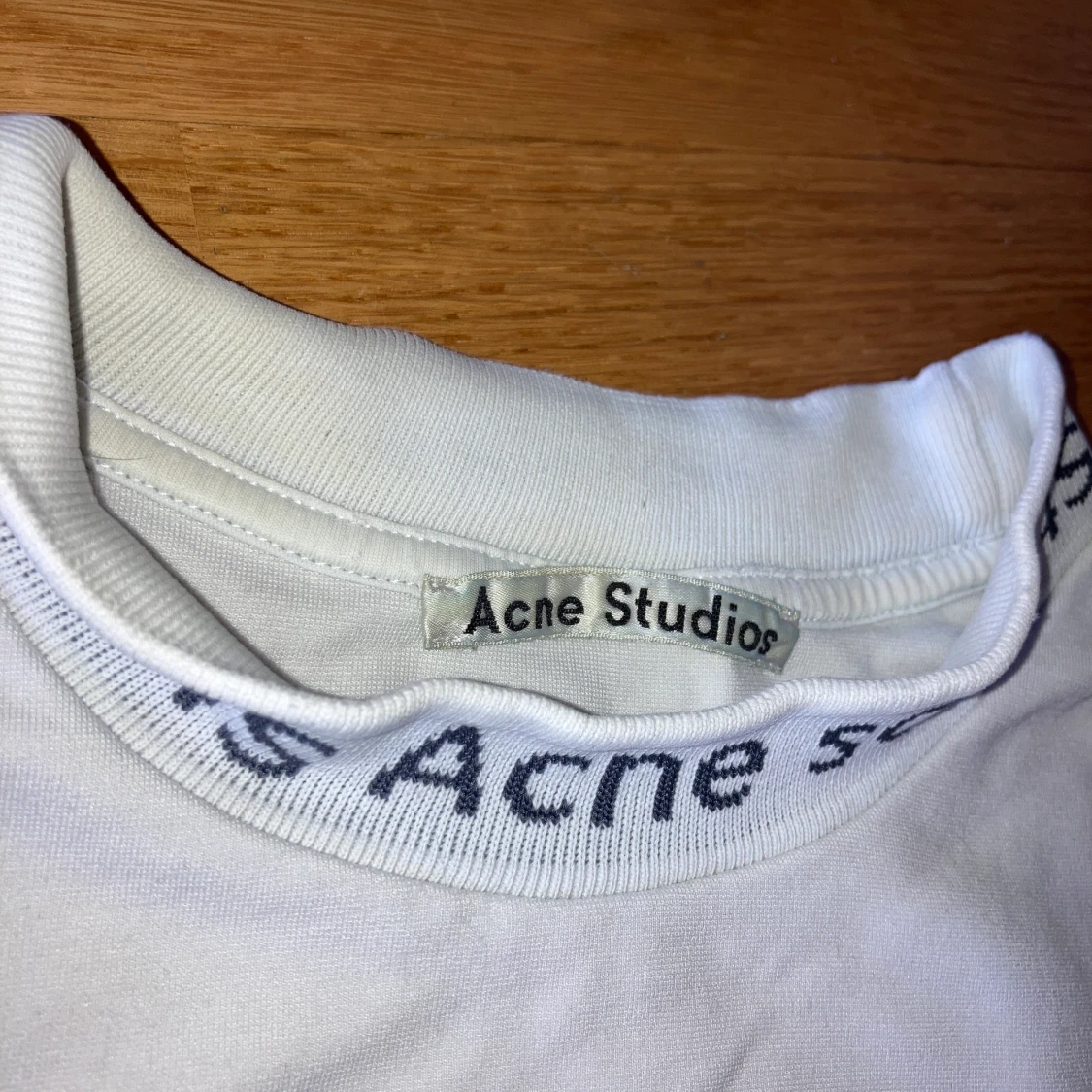 Acne studios T - 90